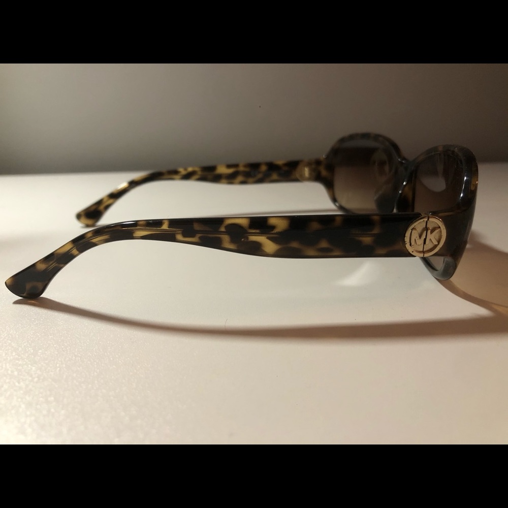 Michael Kors sunglasses - Picture 4 of 6